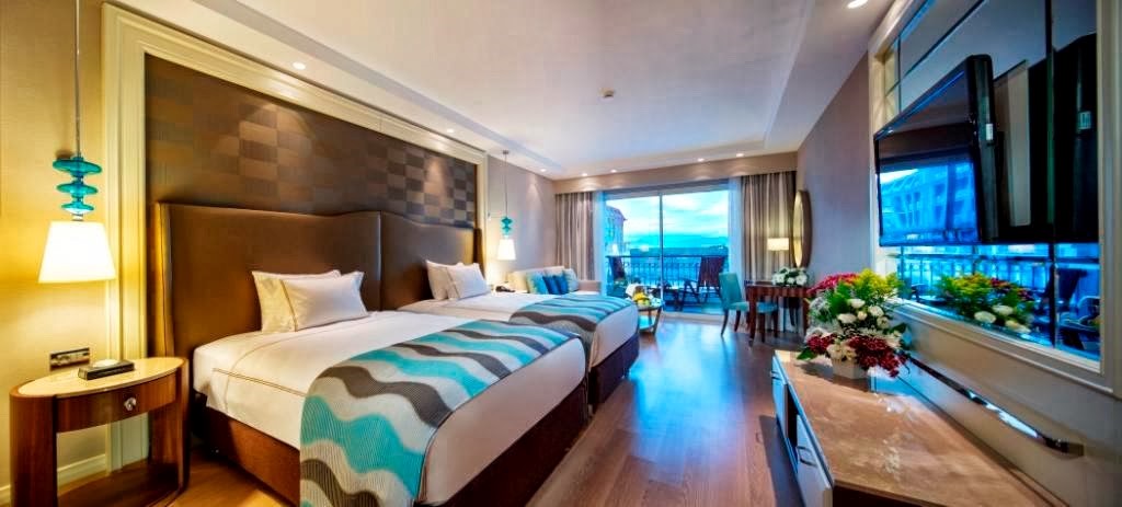 imagini hotel TITANIC BELEK